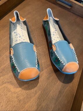 Women's Blue & Tan Floral Slip-On Moccasins